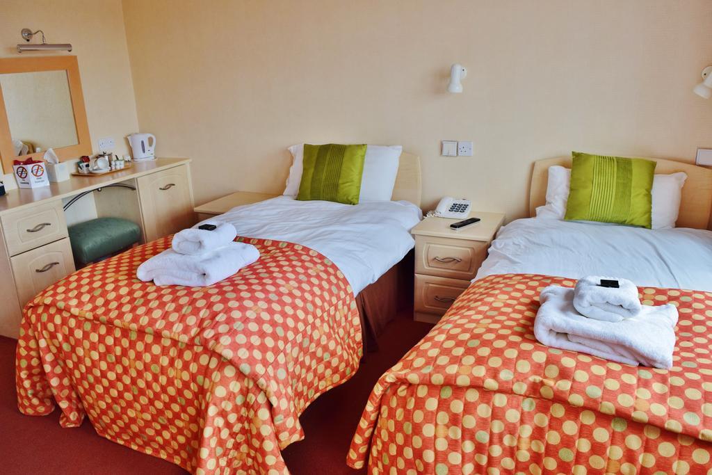 Fourcroft Hotel Тенби Экстерьер фото